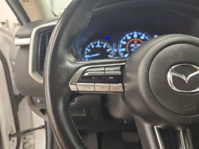 Used 2025 Wind Chill Pearl Mazda 2.5 S Preferred Package image 30