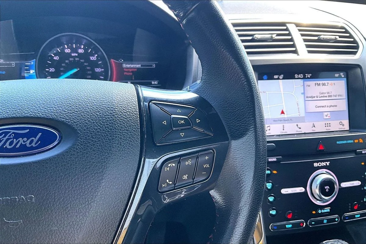Used 2019 White Ford Sport image 12