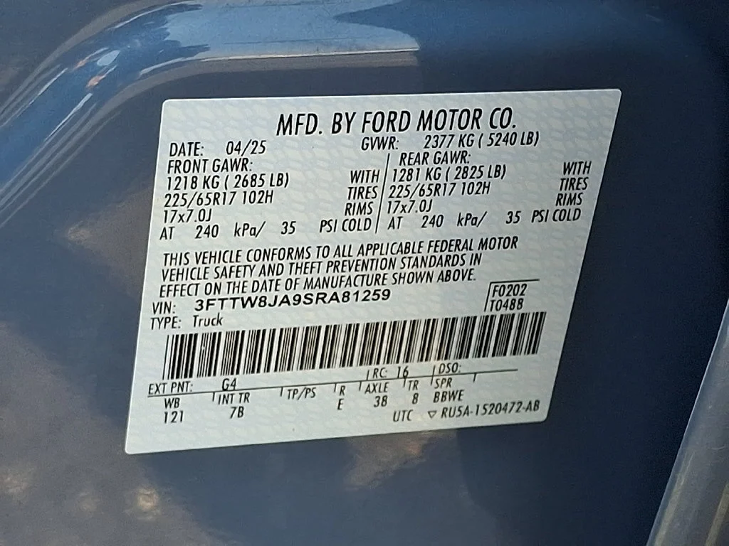 Used 2025 Gray Ford XLT image 28