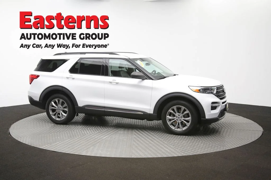 Used 2022 White Ford XLT image 50