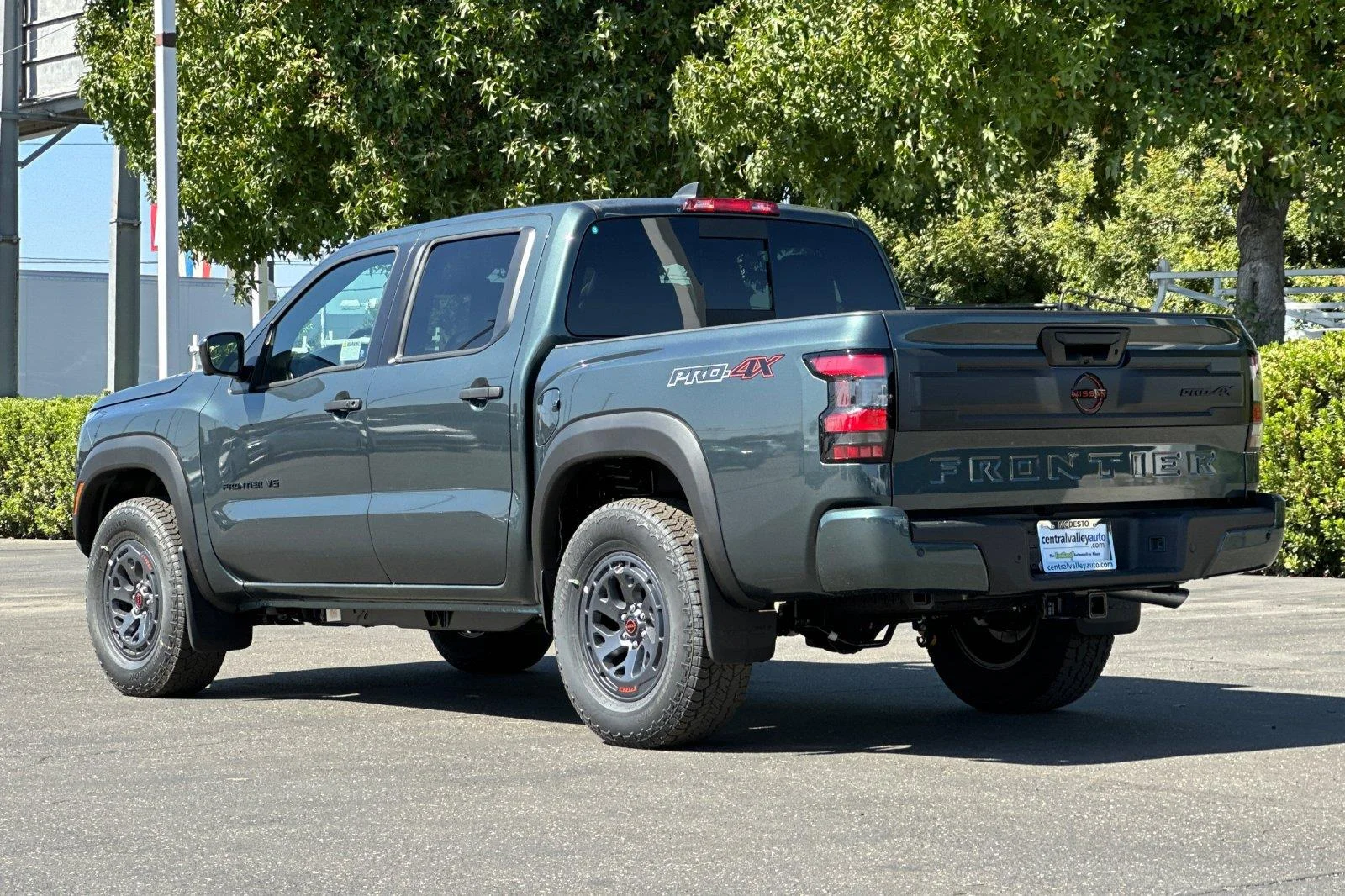 New 2027 Alpine Metallic Nissan Crew Cab PRO-4X® image 5