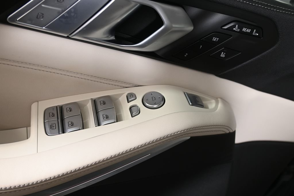 Used 2022 Gray Metallic BMW xDrive40i image 29