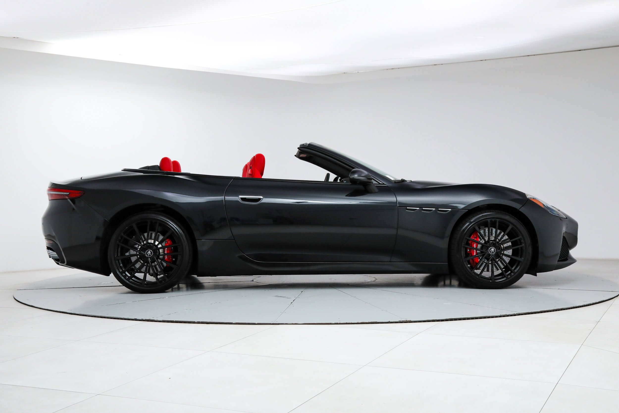 2026 Maserati GranCabrio Base - Photo 8
