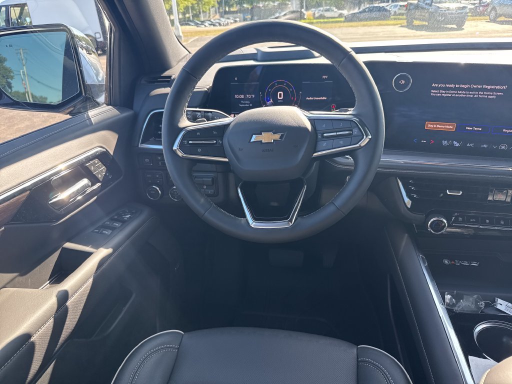 2026 Chevrolet Suburban Premier - Photo 14