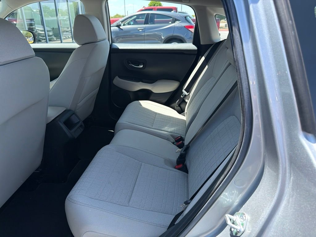 Used 2024 Lunar Silver Metallic Honda LX image 9