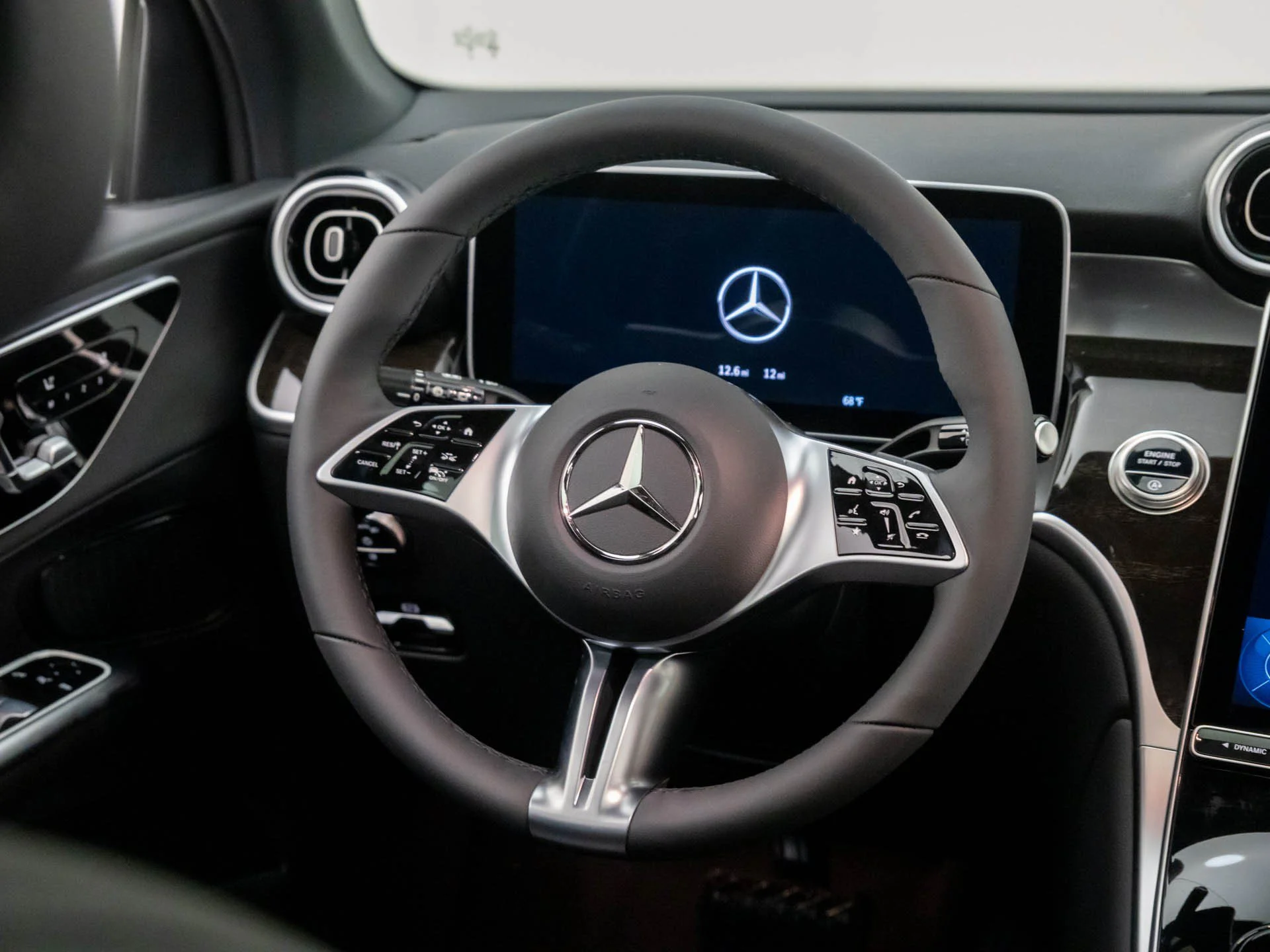 New 2026 Silver Mercedes-Benz GLC 300 image 10