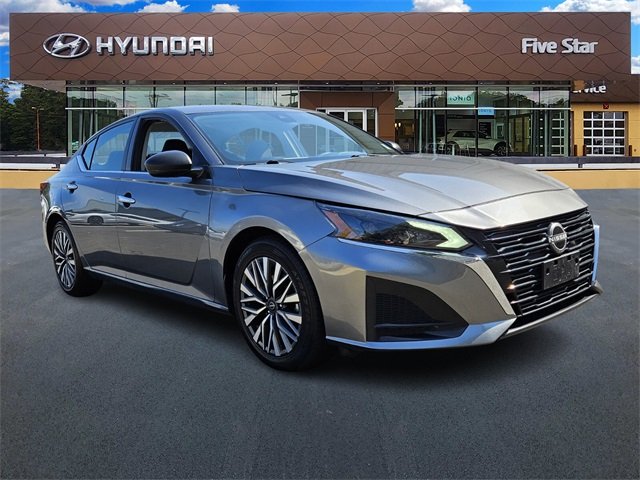 2024 Nissan Altima SV