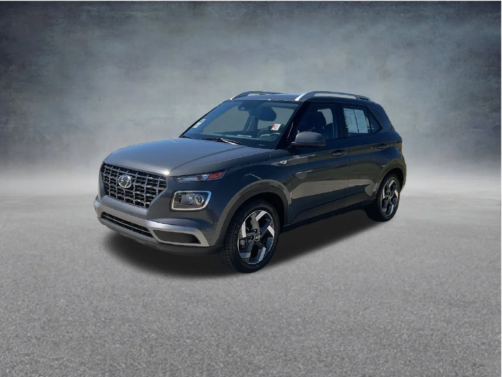 Used 2025 Gray Hyundai SEL image 3