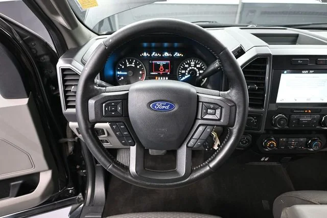 Used 2019 Black Ford XLT image 26