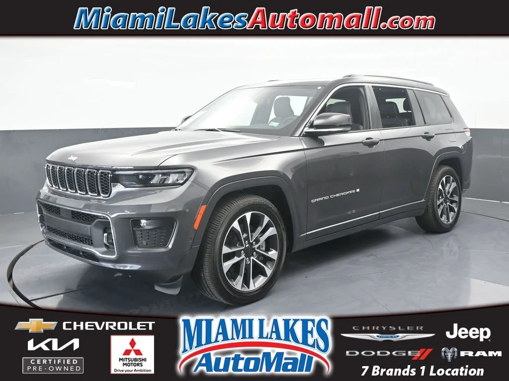 Used 2024 Baltic Gray Metallic Clearcoat Jeep Overland image 1