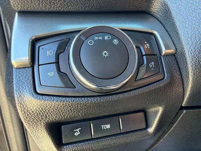 Used 2019 Gray Ford XLT image 29