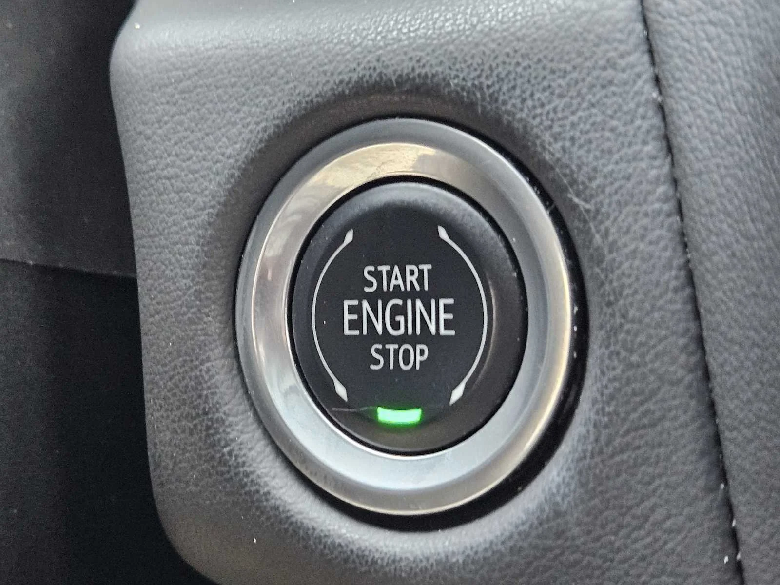Used 2024 Summit White Chevrolet RST image 16