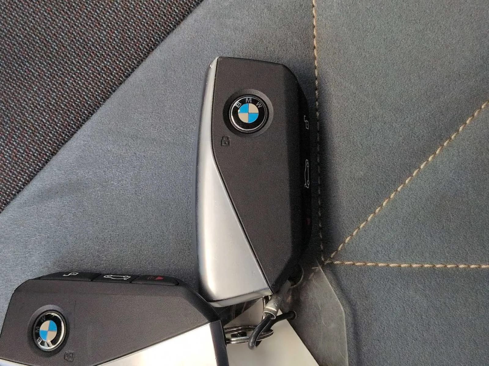 Certified Used 2024 Black Sapphire Metallic BMW xDrive50 image 37
