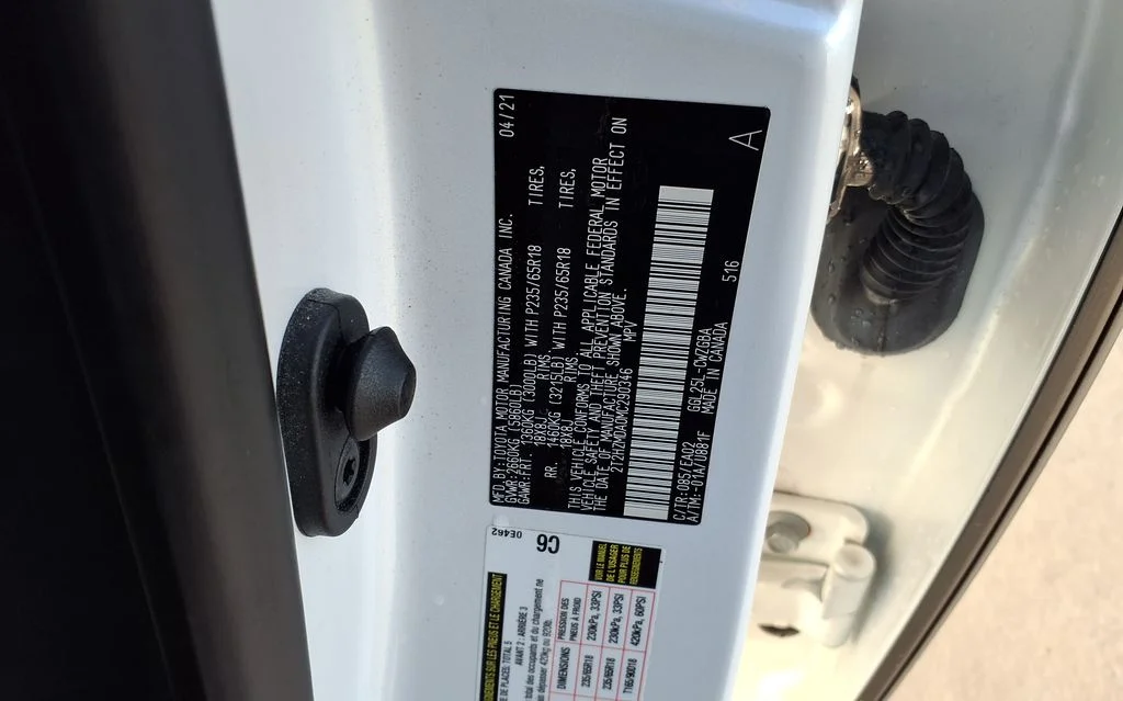 Used 2021 White Lexus 350 image 34
