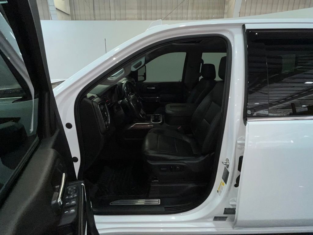 Used 2020 White Chevrolet LTZ image 15