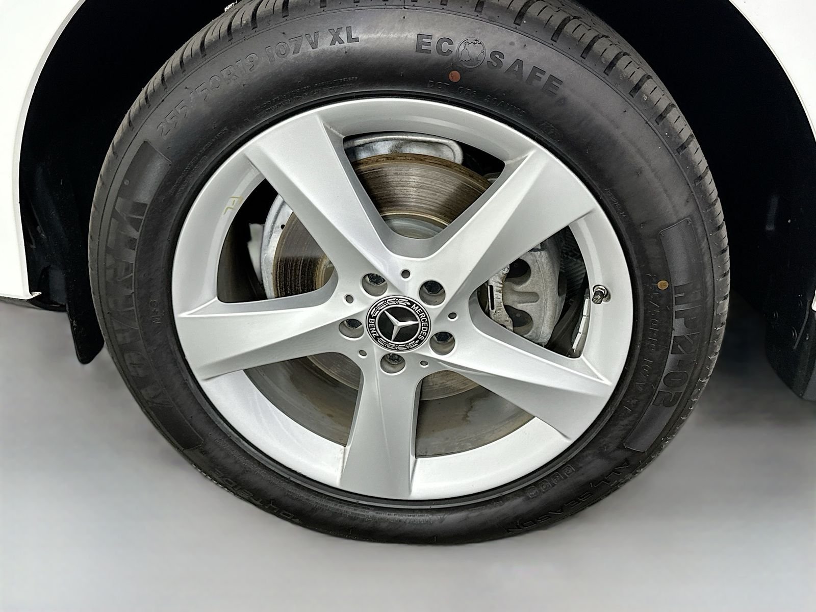 Used 2018 White Mercedes-Benz GLE 350 image 33