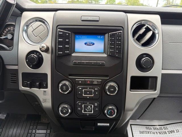 Used 2014 Ingot Silver Metallic Ford XLT image 20