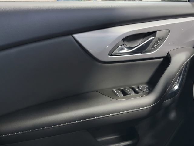 New 2026 Black Chevrolet 2LT image 22