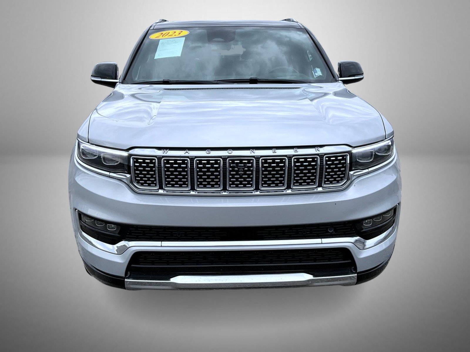 Used 2023 Silver Jeep Base image 2