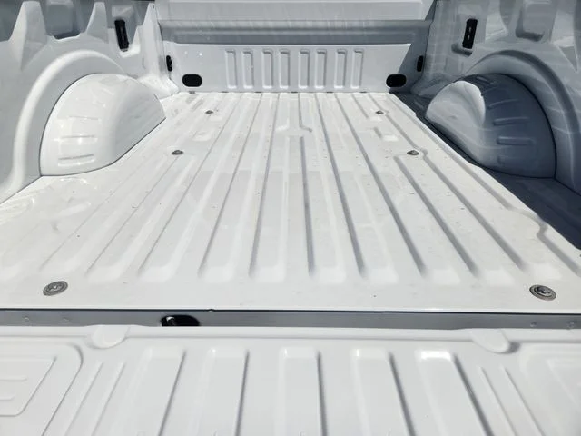 New 2026 Oxford White Ford F-250® XLT image 32