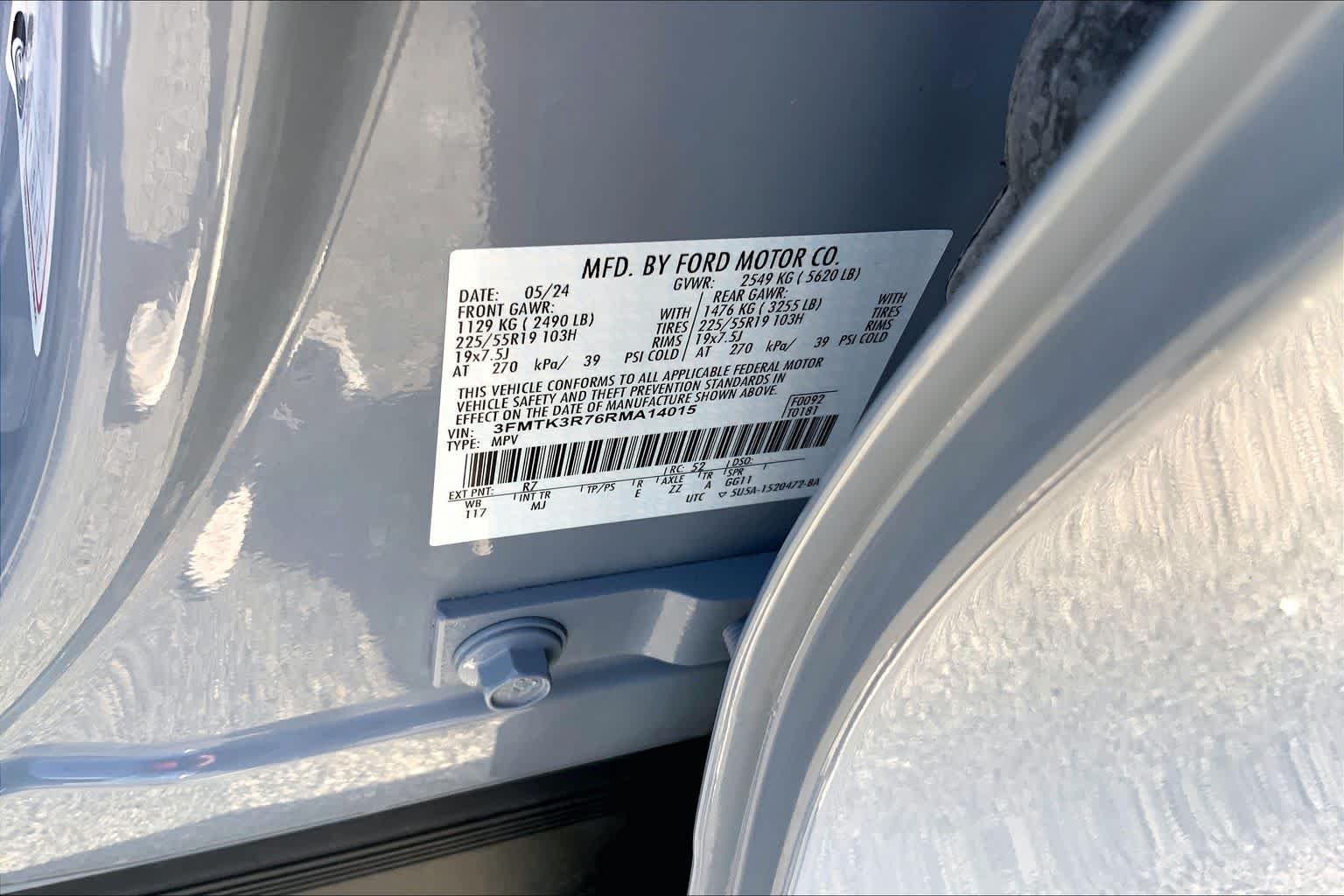 Used 2024 Glacier Gray Metallic Ford Premium image 32