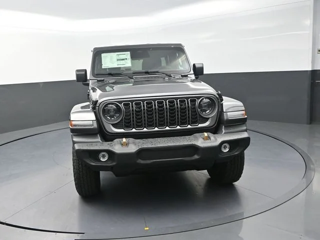 New 2026 Granite Crystal Metallic Clear-Coat Exterior Paint Jeep  image 4