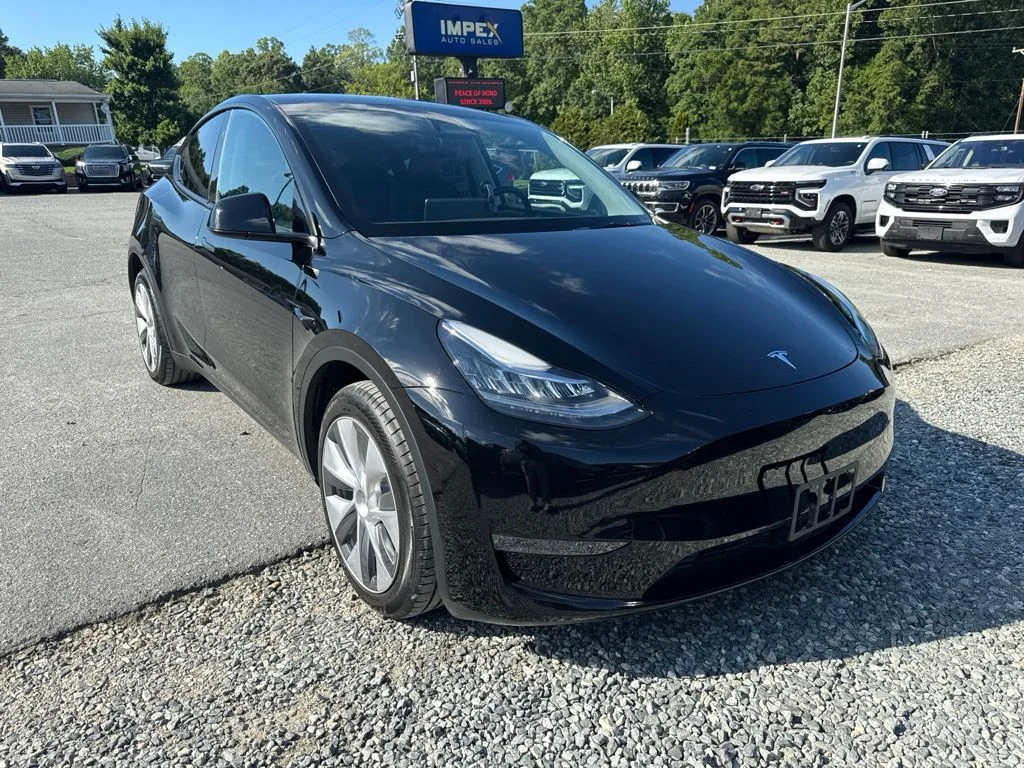 Used 2023 Black Tesla Long Range image 2
