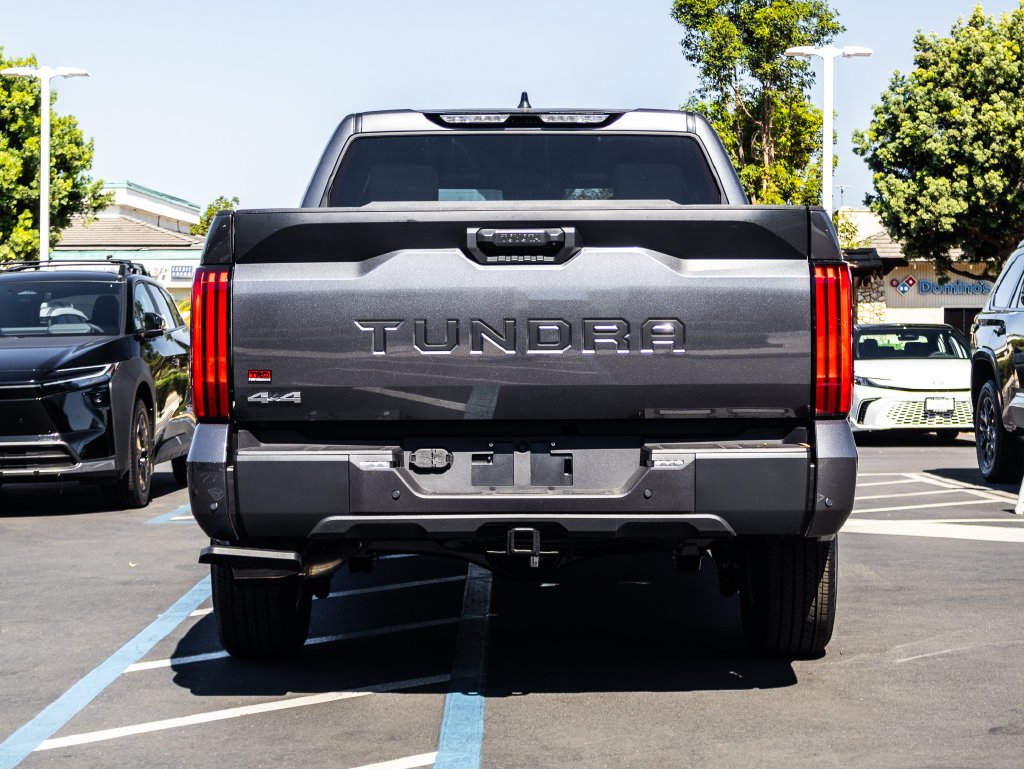 2026 Toyota Tundra SR5 - Photo 7