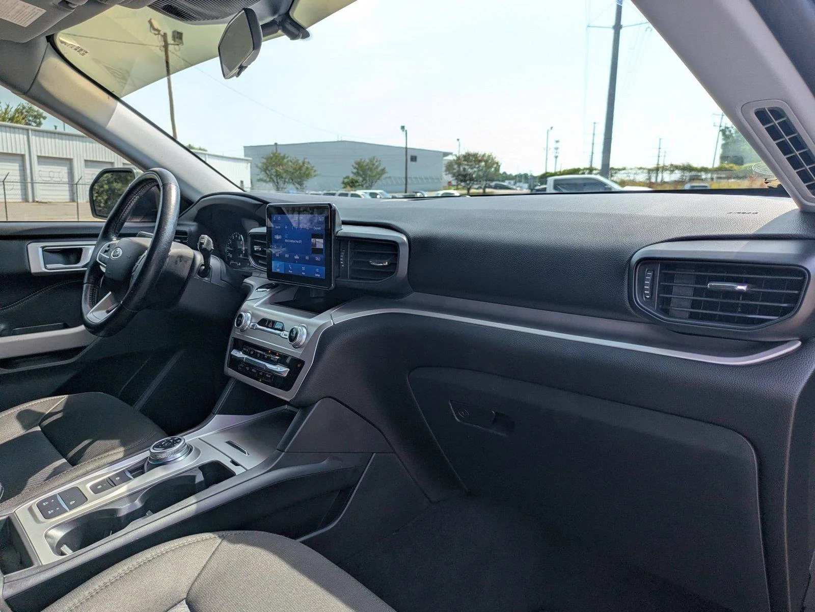 Used 2022 Atlas Blue Metallic Ford XLT image 36