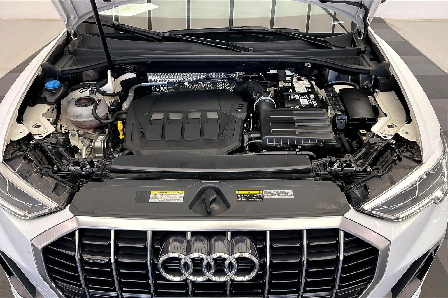 Used 2024 Arkona White Audi S line Premium image 9