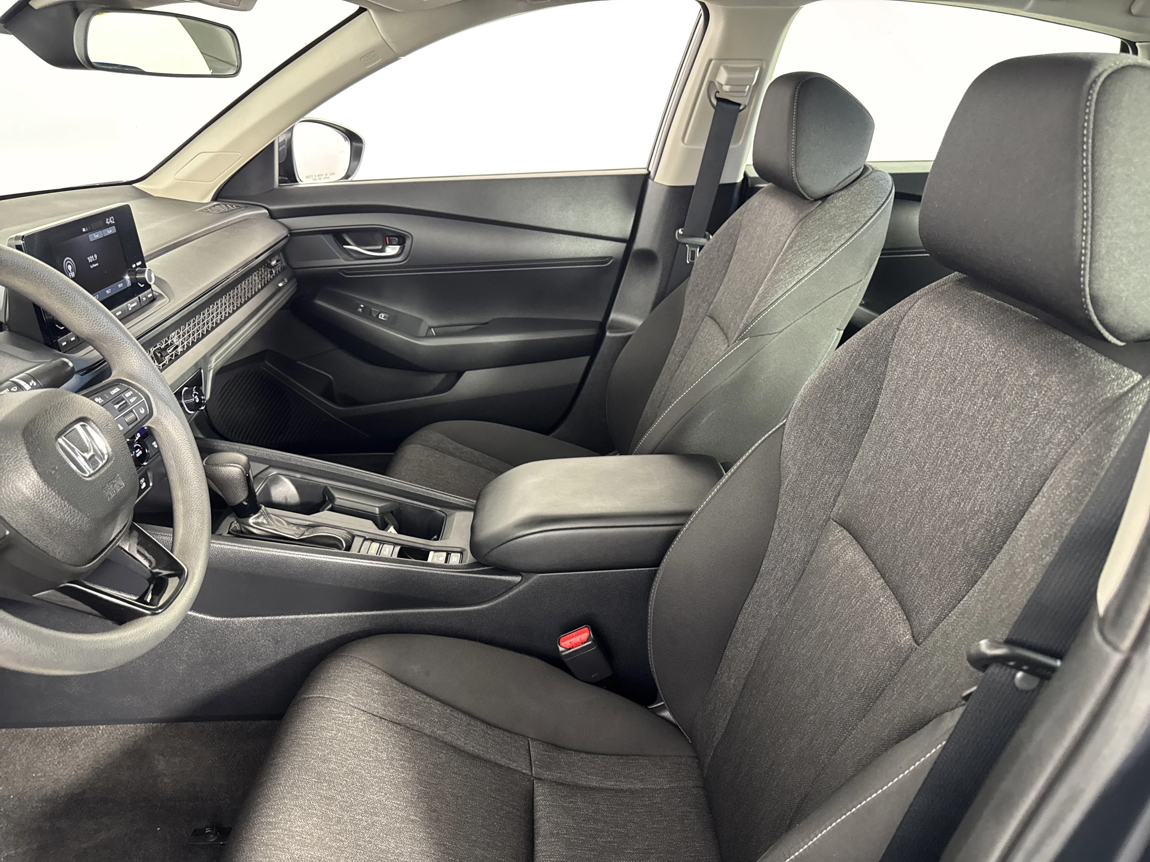 2023 Honda Accord LX - Photo 15
