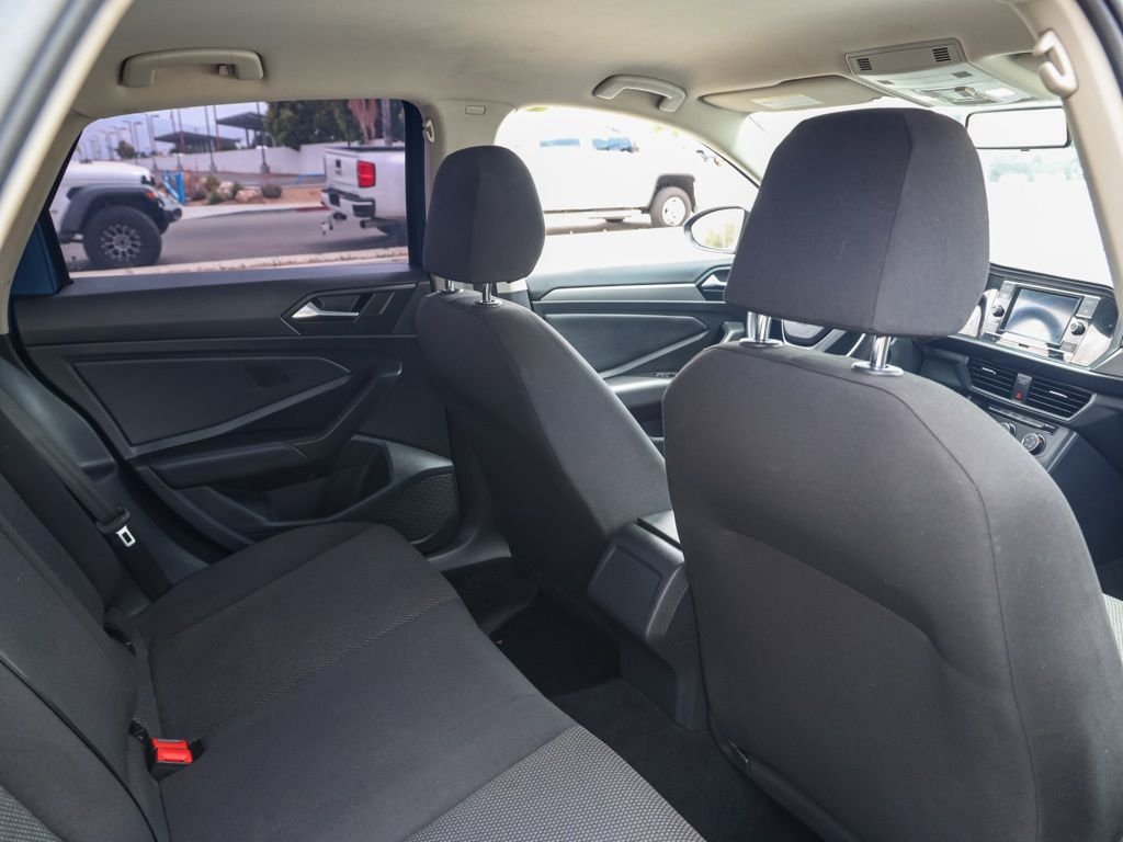 Used 2019  Volkswagen 1.4T SE image 15