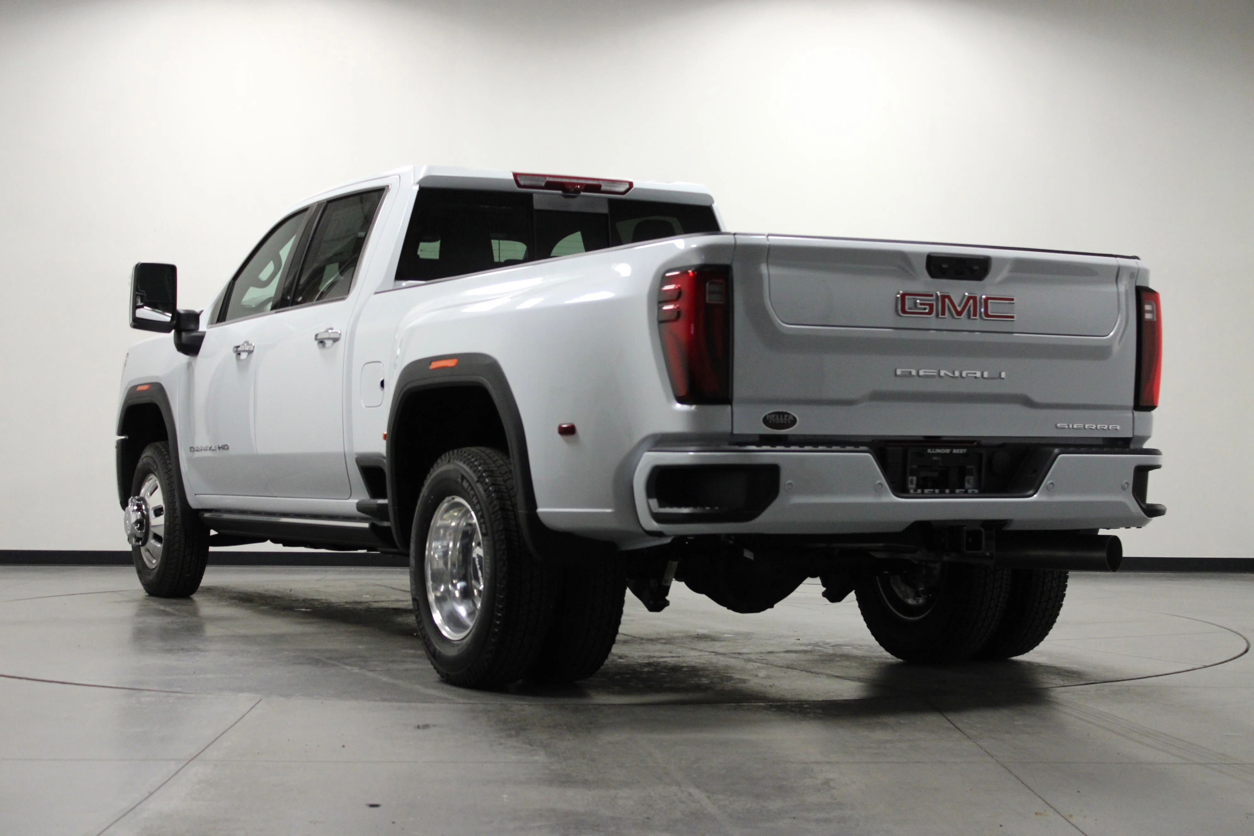 New 2026 Glacier White Tricoat GMC Denali DRW image 6