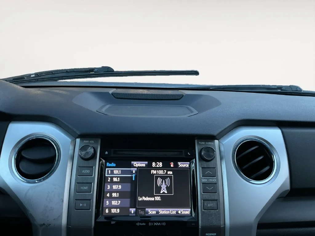 Used 2017 Gray Toyota SR5 image 20