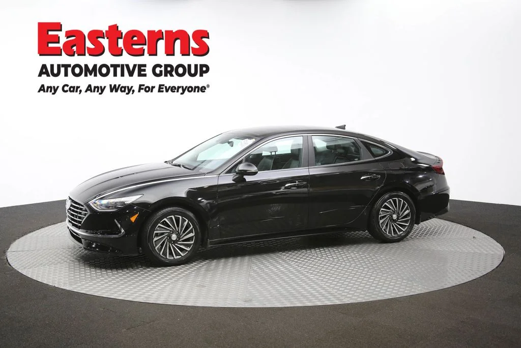 Used 2020 Black Hyundai Limited image 57