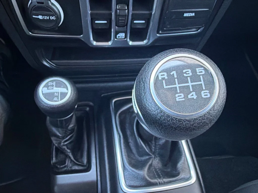 Used 2020 Gray Clearcoat Jeep Unlimited Sport S image 16