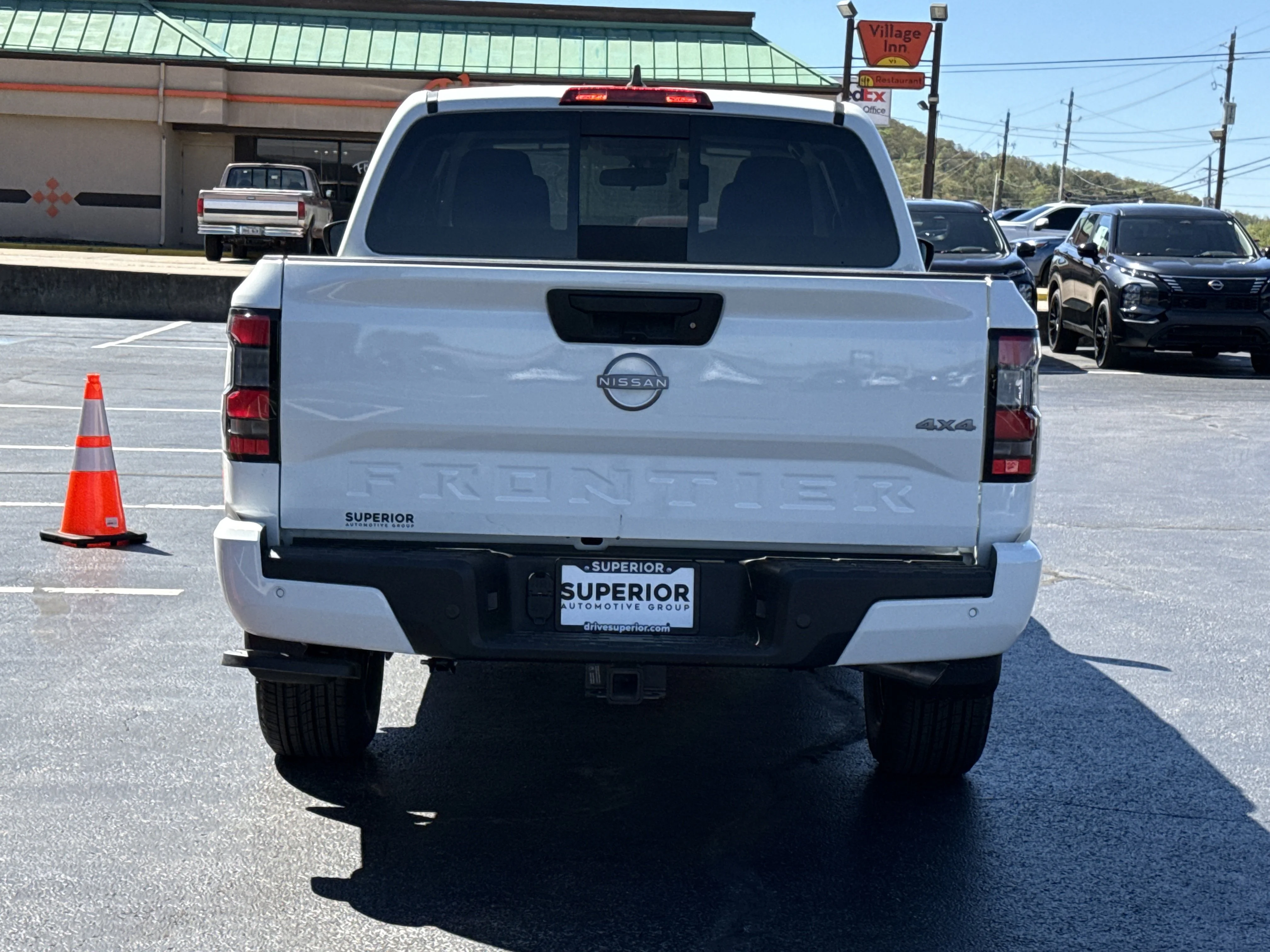 New 2026 Glacier White Nissan SV 4WD image 4