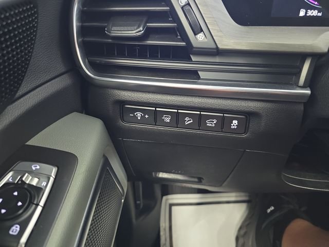Used 2023 Black Kia SX-Prestige X-Line image 22
