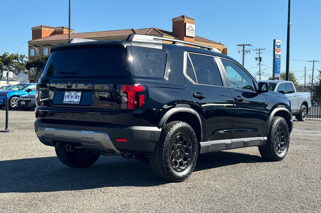 New 2026 Crystal Black Pearl Honda TrailSport Blackout image 4
