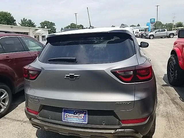 Used 2025 Gray Chevrolet ACTIV image 19