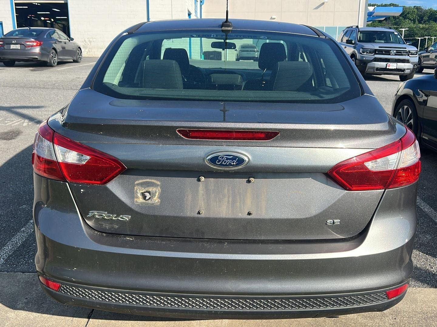Used 2012 Sterling Gray Metallic Ford SE image 4