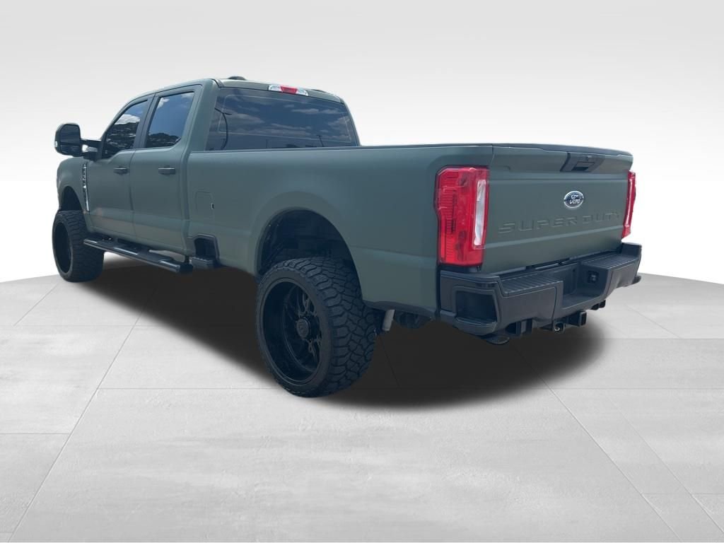 Used 2024 White Ford XL image 8