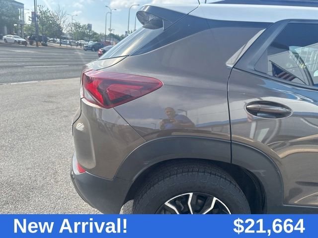 Used 2022 Zeus Bronze Metallic Chevrolet ACTIV image 10
