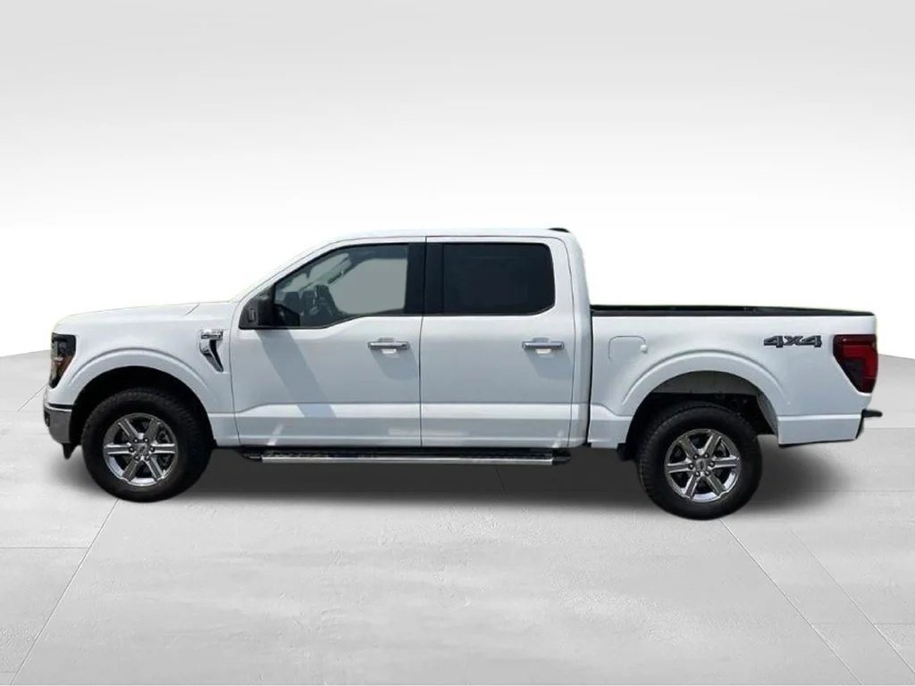 Used 2025 White Ford XLT image 8