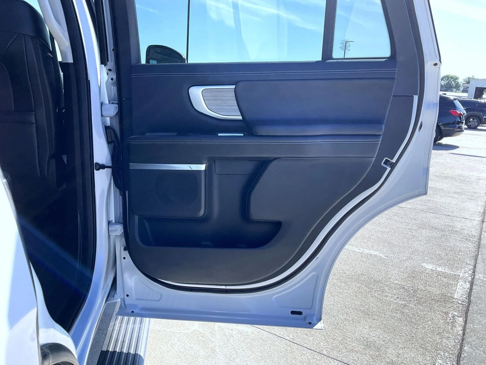 Used 2025 Silver Ford Platinum image 23