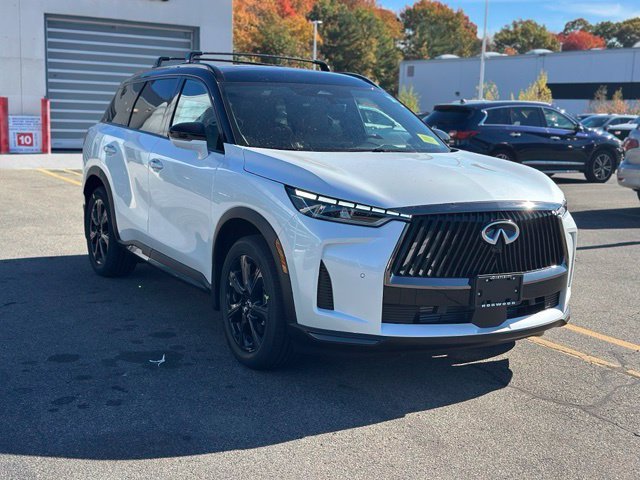 New 2027 White / Black INFINITI Autograph AWD image 8