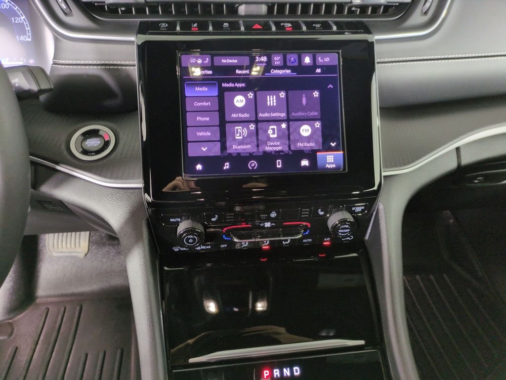 Used 2025  Jeep Altitude X image 21