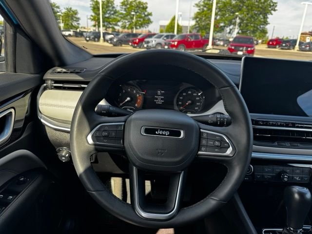 2025 Jeep Compass Limited - Photo 11