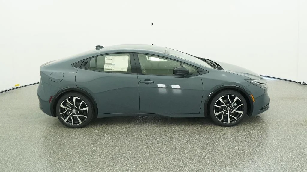 New 2026 Guardian Gray Toyota XSE image 28
