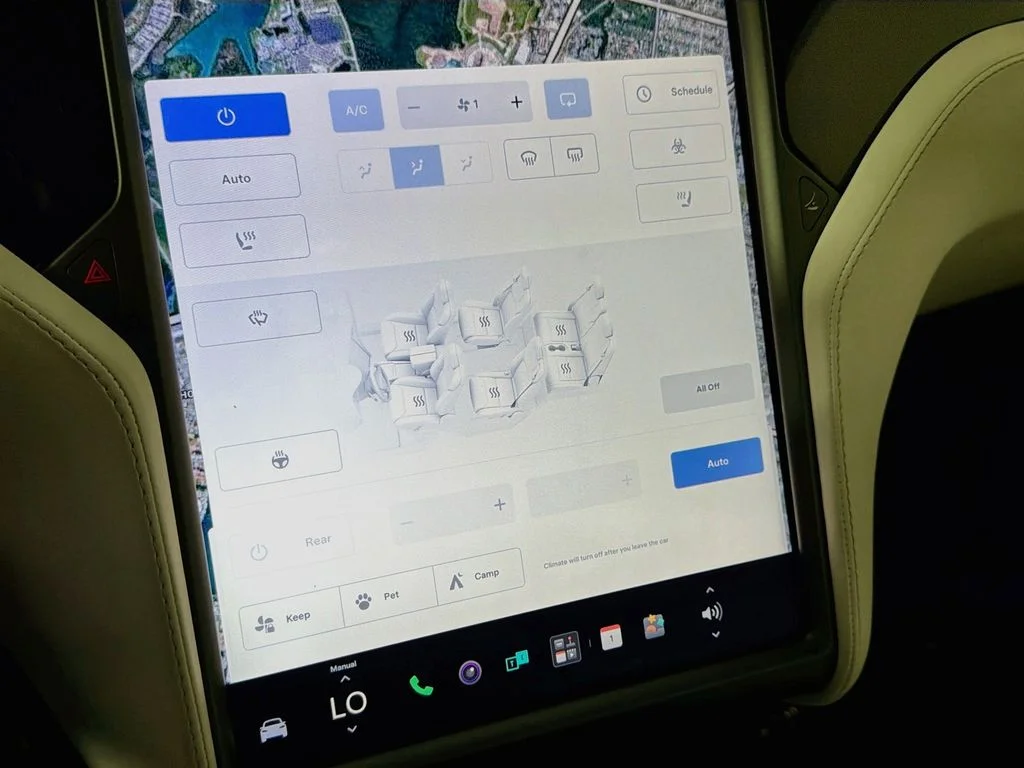 Used 2019 Blue Tesla  image 16